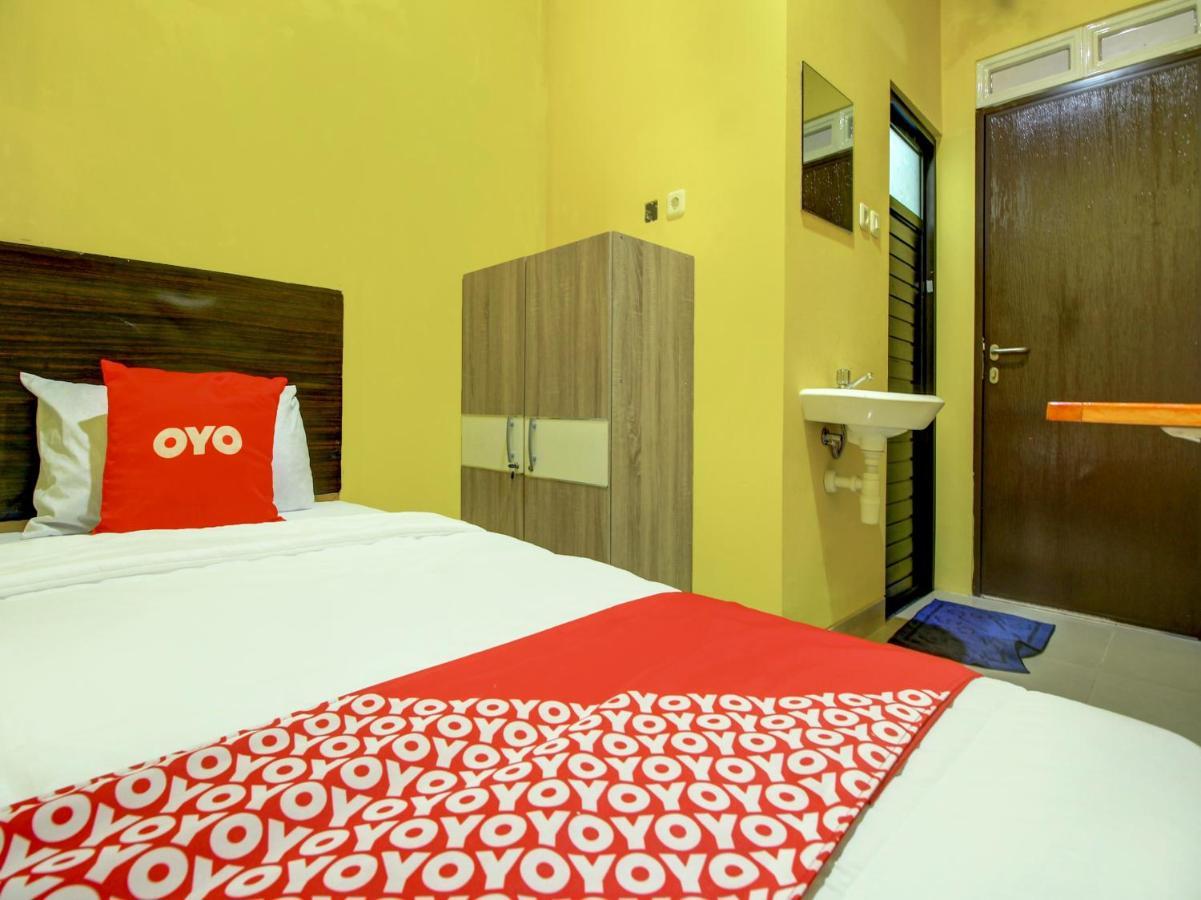 Super Oyo 90224 Palembang Residence Dış mekan fotoğraf